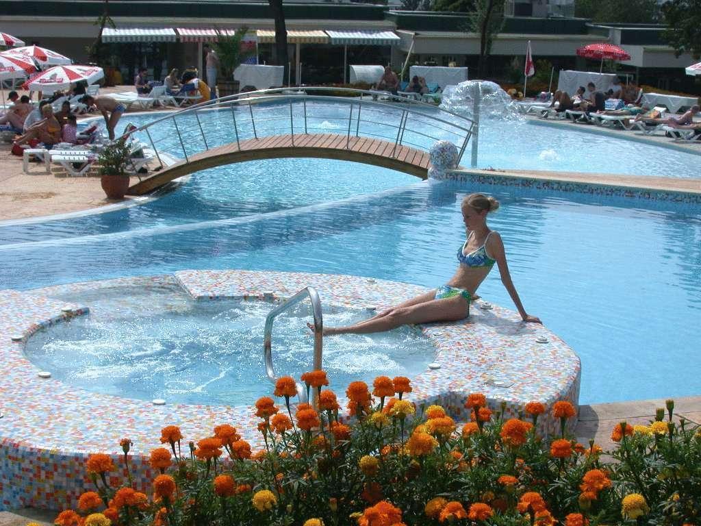 Hotel Com Albena Exterior photo