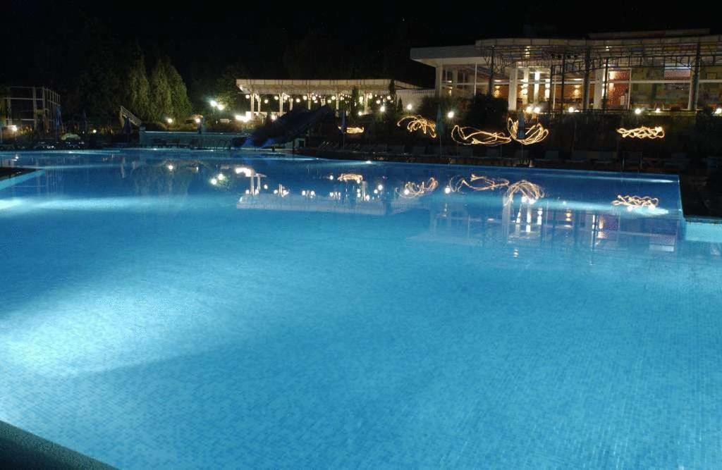 Hotel Com Albena Exterior photo