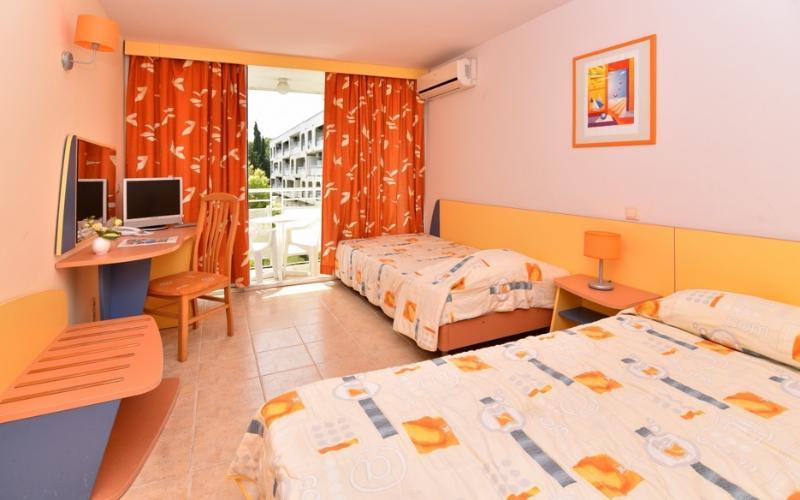 Hotel Com Albena Exterior photo